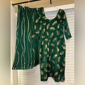 A XL Readymade Plazzo Suit in the color Dark Green for Women/Girls